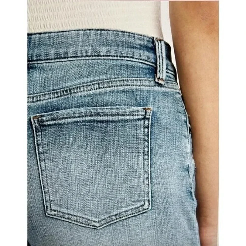 Cosmic Blue Love Women's Jodie Distressed Short Blue Size 30 NWT